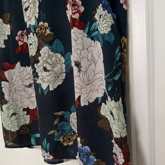 Serein Floral Ruffle Sleeve Blouse - Multicolor - Picture 4 of 8